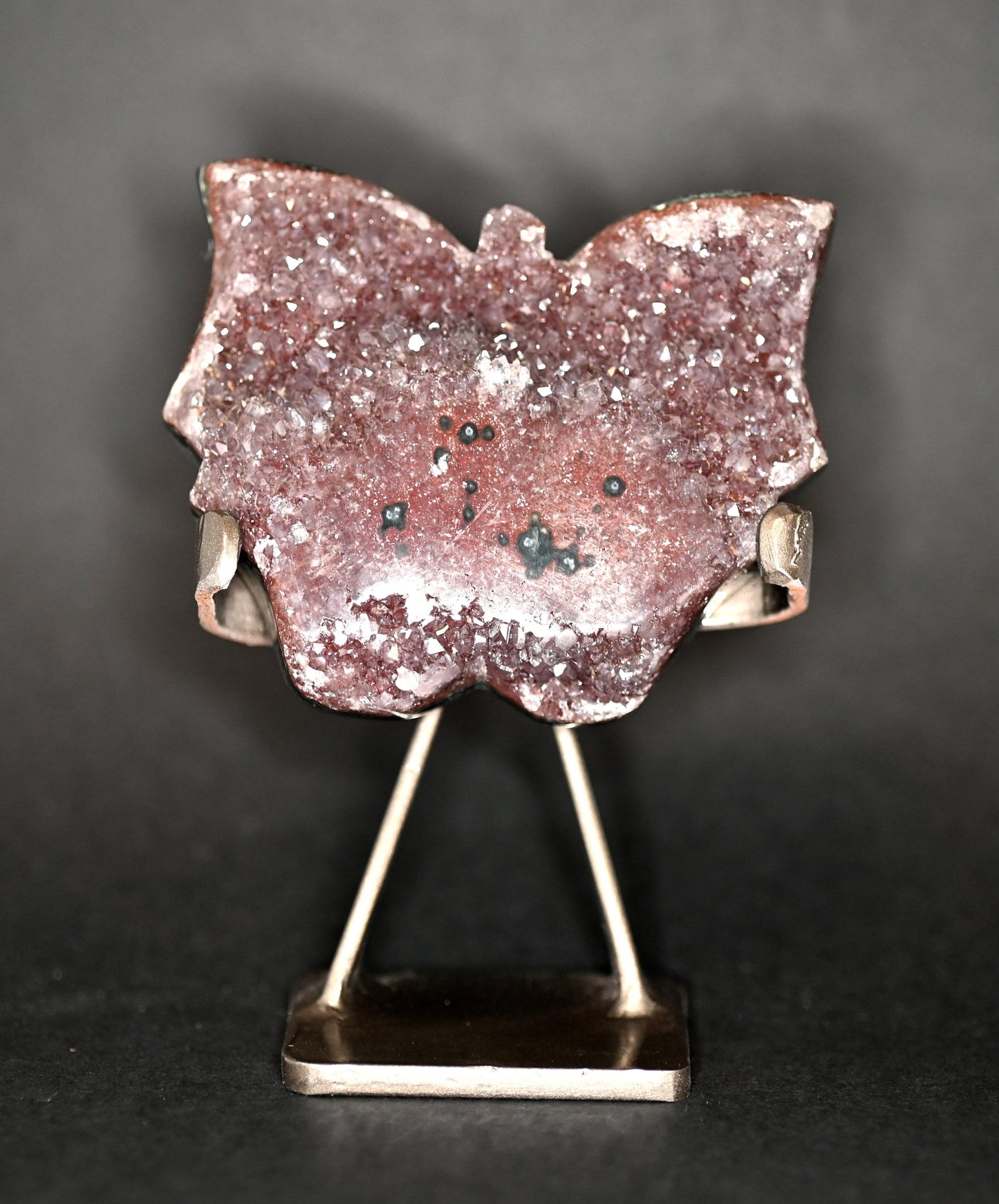 FARFALLE IN DRUSA DI AMETISTA SU STAND 9X10 CM - Manucrystals