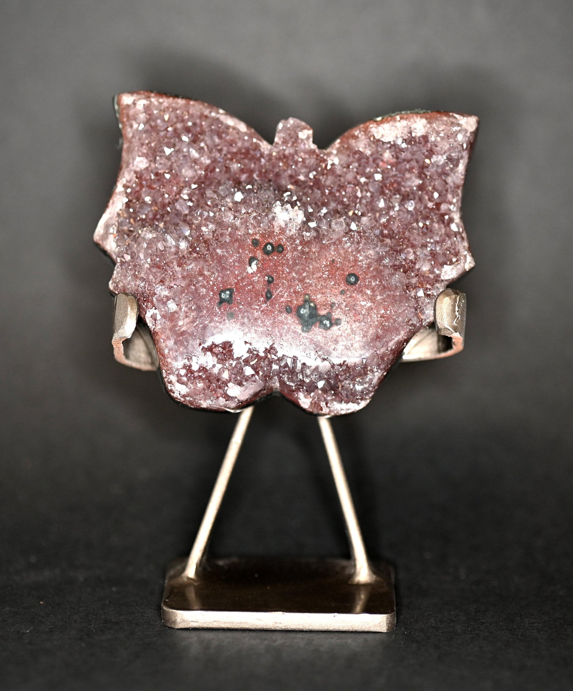 FARFALLE IN DRUSA DI AMETISTA SU STAND 9X10 CM - Manucrystals