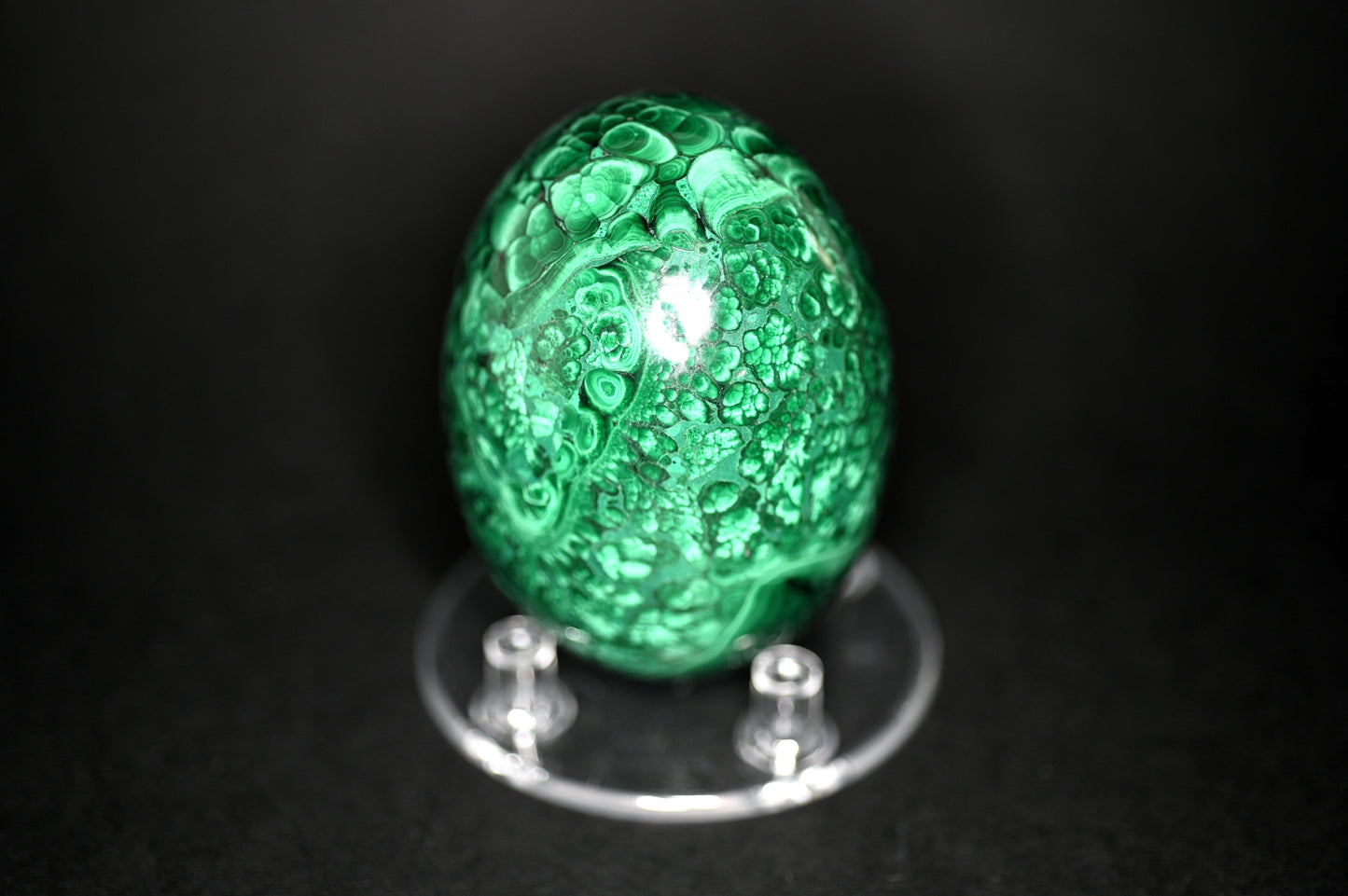 UOVA IN MALACHITE 500GR CON SUPPORTO - Manucrystals